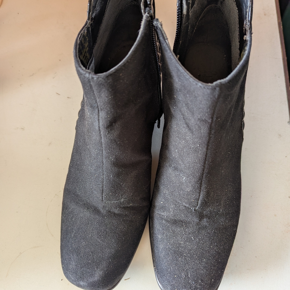 Elegant Black Ankle Booties